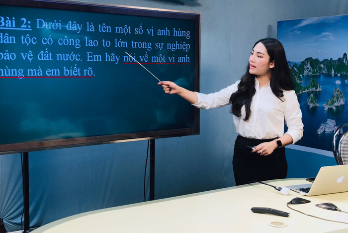 Giáo viên tham gia dạy học online. (Ảnh minh họa: Baoquangninh.com.vn) Giáo viên tham gia dạy học online. (Ảnh minh họa: Baoquangninh.com.vn)