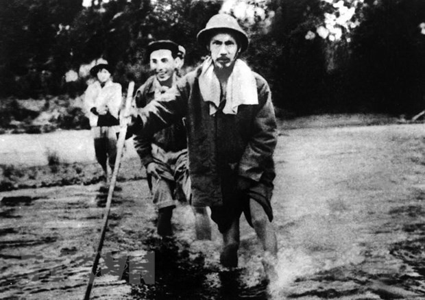 Chủ tịch Hồ Chí Minh trên đường đi Chiến dịch Biên giới năm 1950. (Ảnh: TTXVN) Chủ tịch Hồ Chí Minh trên đường đi Chiến dịch Biên giới năm 1950. (Ảnh: TTXVN)
