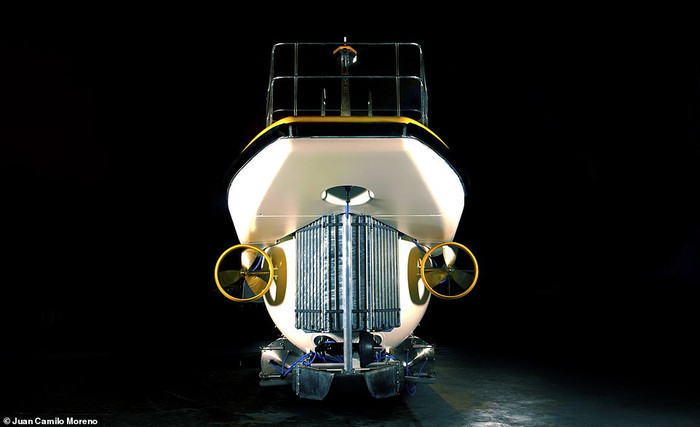 Tàu ngầm Triton Deepview 24 được làm theo đơn đặt hàng của Hệ thống Khách sạn nghỉ dưỡng Vinpearl nhằm cung cấp những trải nghiệm cho du khách tại đảo Hòn Tre ở Nha Trang, Việt Nam. Tàu đã được thử nghiệm trên biển vào tháng 3 vừa qua. Tàu ngầm Triton Deepview 24 được làm theo đơn đặt hàng của Hệ thống Khách sạn nghỉ dưỡng Vinpearl nhằm cung cấp những trải nghiệm cho du khách tại đảo Hòn Tre ở Nha Trang, Việt Nam. Tàu đã được thử nghiệm trên biển vào tháng 3 vừa qua.