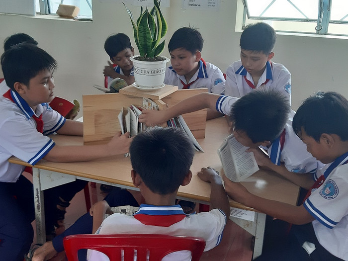 Nhờ đọc sách, báo mà các em học tốt hơn môn Ngữ văn Nhờ đọc sách, báo mà các em học tốt hơn môn Ngữ văn