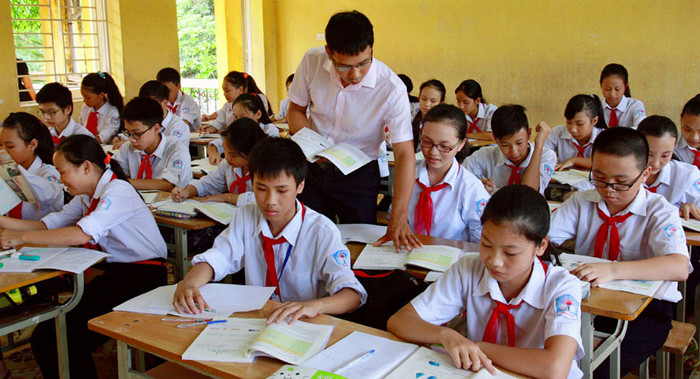 Quy định tuổi học sinh trường trung học như thế nào? (Ảnh minh họa: Hanoimoi.com.vn) Quy định tuổi học sinh trường trung học như thế nào? (Ảnh minh họa: Hanoimoi.com.vn)
