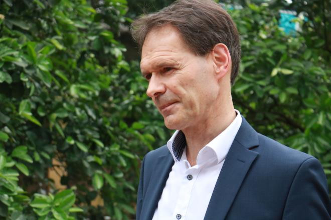 Ông Nico Dieteren. Ông Nico Dieteren.