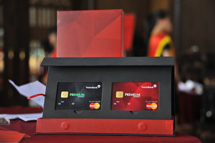 VietinBank cũng như các ngân hàng thương mại Việt Nam đều mong muốn Tổ chức thẻ quốc tế Visa và Master Card miễn, giảm phí thẻ quốc tế
