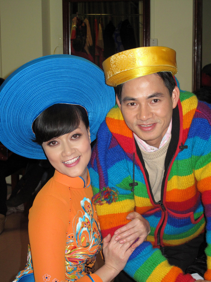 Xuân Bắc, Vân Dung tình cảm trước ống kính. Xuân Bắc sẽ thể hiện vai một thanh tra Bộ Y Tế. Xuân Bắc, Vân Dung tình cảm trước ống kính. Xuân Bắc sẽ thể hiện vai một thanh tra Bộ Y Tế.