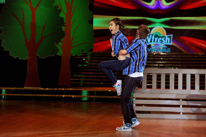 Chỉ đạt 32 điểm cho phần trình diễn của mình, Vân Trang là thí sinh tiếp theo phải nói lời chia tay Bước nhảy hoàn vũ.