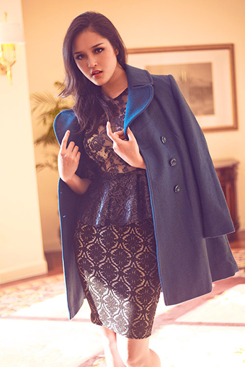 Cô được đánh giá cao khi biểu đạt cảm xúc trong nhiều shoot hình thời trang. Cô được đánh giá cao khi biểu đạt cảm xúc trong nhiều shoot hình thời trang.