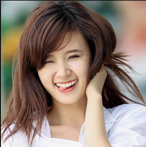 Midu cũng sở hữu khuôn miệng rất xinh.