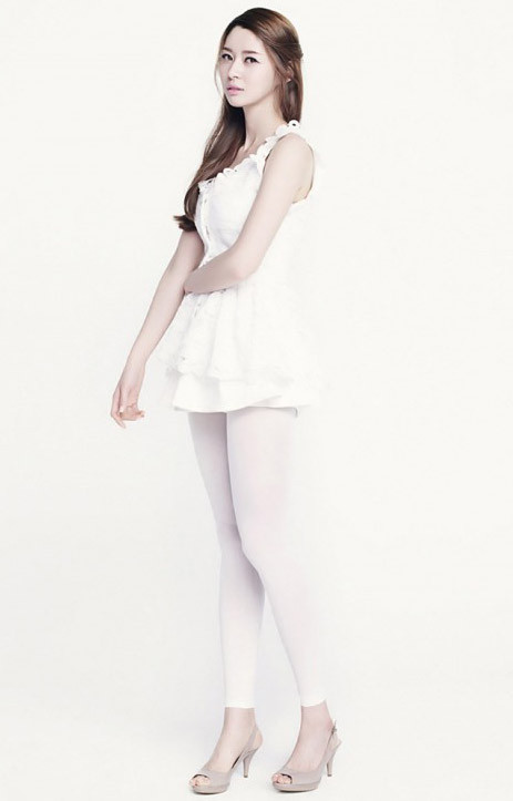 Nara của nhóm nhạc mới Hello Venus sở hữu chiều cao 1m72. Nara của nhóm nhạc mới Hello Venus sở hữu chiều cao 1m72.