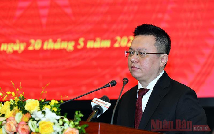 Đồng chí Lê Quốc Minh phát biểu nhận nhiệm vụ Tổng Biên tập Báo Nhân Dân.