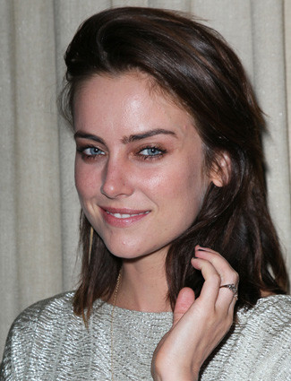 Hãy luôn cẩn trọng với viền mắt, nếu bạn không muốn sở hữu một ánh nhìn lem nhem và tối tăm. Hãy luôn cẩn trọng với viền mắt, nếu bạn không muốn sở hữu một ánh nhìn lem nhem và tối tăm.