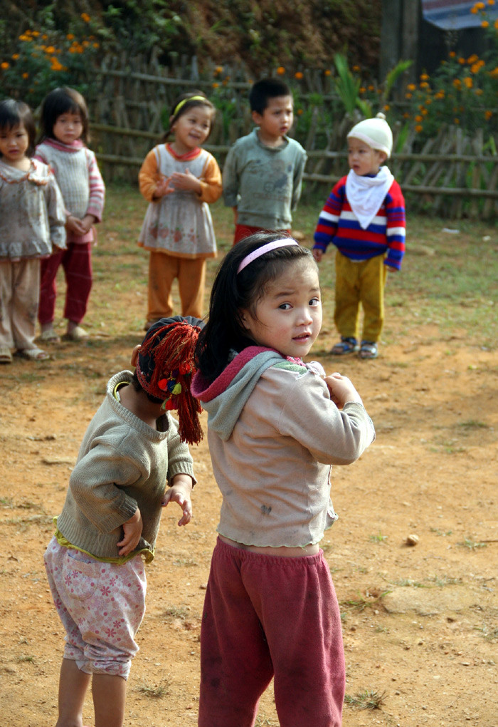 Gương mặt ngây thơ và trong sáng một em nhỏ. Gương mặt ngây thơ và trong sáng một em nhỏ.
