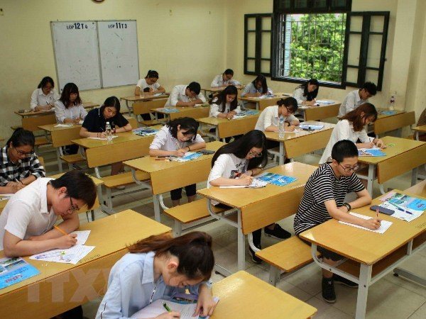 Ngay quả kết quả kiểm tra học kỳ cũng được áp dụng nghệ thuật "diễn". Ảnh minh hoạ: TTXVN Ngay quả kết quả kiểm tra học kỳ cũng được áp dụng nghệ thuật "diễn". Ảnh minh hoạ: TTXVN