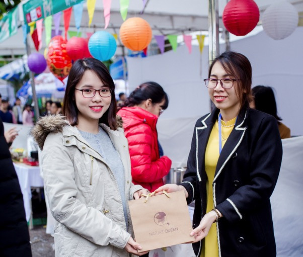 Chị Phương – một khách hàng trung thành của Nature Queen Chị Phương – một khách hàng trung thành của Nature Queen