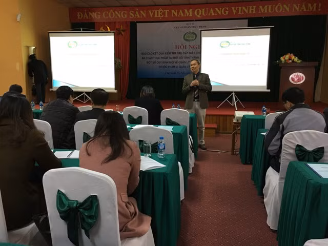 Ngày 13/12/2018, Cục An toàn thực phẩm đã tổ chức Hội nghị phổ biến, hướng dẫn một số quy định mới về quản lý điều kiện sản xuất, kinh doanh thuộc phạm vi quản lý Nhà nước của Bộ Y tế Ngày 13/12/2018, Cục An toàn thực phẩm đã tổ chức Hội nghị phổ biến, hướng dẫn một số quy định mới về quản lý điều kiện sản xuất, kinh doanh thuộc phạm vi quản lý Nhà nước của Bộ Y tế