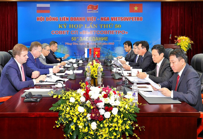 Các Thành viên Hội đồng tại kỳ họp Các Thành viên Hội đồng tại kỳ họp