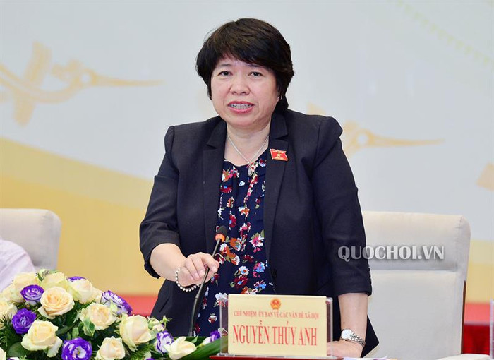 Chủ nhiệm Ủy ban Nguyễn Thúy Anh chủ trì phiên họp. Ảnh: Quốc hội