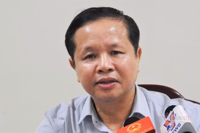 Bây giờ ông Bùi Trọng Đắc cứ yên tâm mà chữa bệnh, không phải xin phép nữa! ảnh 2