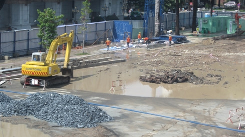 Thương xá TAX bàn giao mặt bằng để thi công tuyến Metro số 1 của TP.HCM (ảnh: H.L)