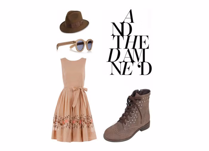 Hầu hết những đôi Ankle boot đều có màu sắc trang nhã trẻ trung, vì thế thật dễ dàng để kết hợp chúng với mọi loại trang phục hiện đại từ váy đến quần jeans thậm chí cả váy dài và quần short.