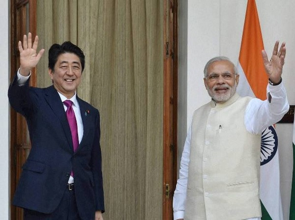 Thủ tướng Nhật Bản Shinzo Abe và Thủ tướng Ấn Độ Narendra Modi (Ảnh: Kyodo) Thủ tướng Nhật Bản Shinzo Abe và Thủ tướng Ấn Độ Narendra Modi (Ảnh: Kyodo)