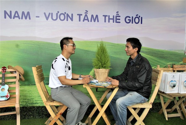 Vinamilk đã tham gia “Ngày hội việc làm Bách Khoa 2017” với hơn 80 doanh nghiệp, thu hút hơn 5.000 sinh viên tới tham quan Vinamilk đã tham gia “Ngày hội việc làm Bách Khoa 2017” với hơn 80 doanh nghiệp, thu hút hơn 5.000 sinh viên tới tham quan