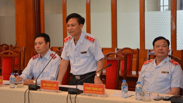 Phó Tổng thanh tra Chính phủ Bùi Ngọc Lam công bố Kết luận Thanh tra việc quản lý đất đai, cấp phép xây dựng và quản lý xây dựng; việc chấp hành pháp luật về minh bạch tài sản, thu nhập liên quan khu đất tại tổ 42, tổ 52 phường Minh Tân, TP Yên Bái, tỉnh Yên Bái. Ảnh: Báo Nhân Dân. Phó Tổng thanh tra Chính phủ Bùi Ngọc Lam công bố Kết luận Thanh tra việc quản lý đất đai, cấp phép xây dựng và quản lý xây dựng; việc chấp hành pháp luật về minh bạch tài sản, thu nhập liên quan khu đất tại tổ 42, tổ 52 phường Minh Tân, TP Yên Bái, tỉnh Yên Bái. Ảnh: Báo Nhân Dân.