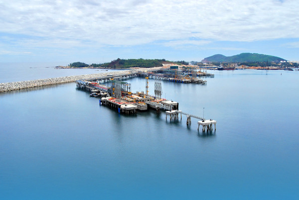 Cảng nhập dầu Dung Quất
