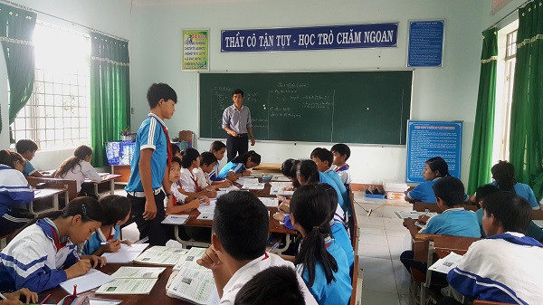 Khi hai vợ chồng đều là… hiệu trưởng ảnh 1  Khi hai vợ chồng đều là… hiệu trưởng ảnh 1