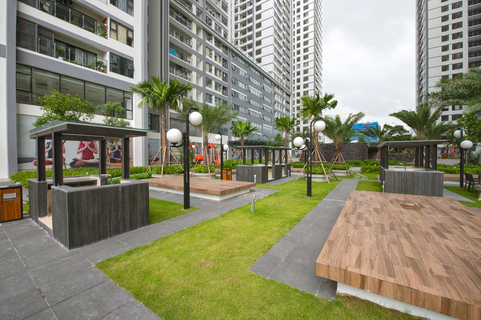 Sân vườn Imperia Garden. Sân vườn Imperia Garden.