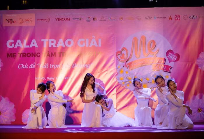 Sâu lắng với "Gặp mẹ trong mơ"
