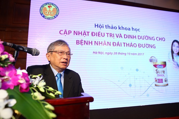 Giáo sư Thái Hồng Quang khai mạc hội nghị khoa học Cập nhật điều trị và dinh dưỡng cho bệnh nhân đái tháo đường Giáo sư Thái Hồng Quang khai mạc hội nghị khoa học Cập nhật điều trị và dinh dưỡng cho bệnh nhân đái tháo đường