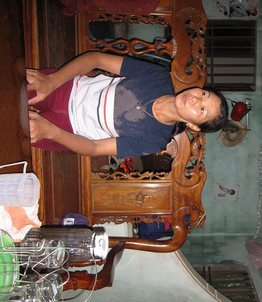 Chị Lê Thị Hảo, người bán người bán nợ gạo cho nhà trường Chị Lê Thị Hảo, người bán người bán nợ gạo cho nhà trường