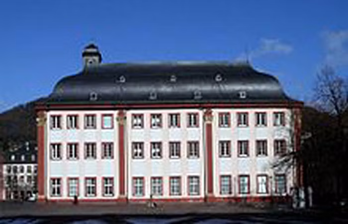 Uni Heidelberg – Tòa nhà chính, cổ kính nhất cuả trường