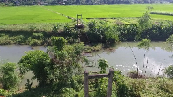 Những nhịp cầu trống huơ trống hoắc Những nhịp cầu trống huơ trống hoắc