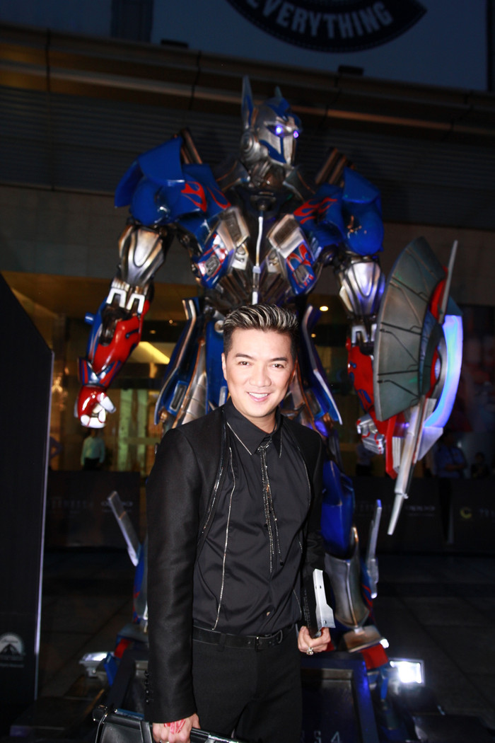 Ca sĩ Đàm Vĩnh Hưng