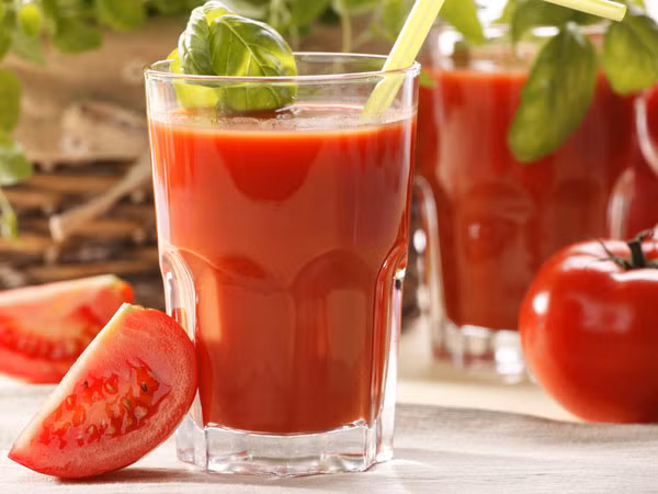 Cà chua có nhiều lợi ích về sức khoẻ và sắc đẹp.