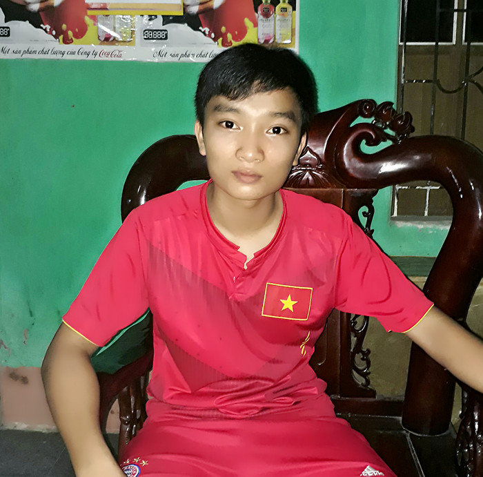Em Nguyễn Văn Quang (xóm Bái Mồ, xã Quảng Nhân, huyện Quảng Xương, tỉnh Thanh Hoá). Ảnh: Phan Tuyết. Em Nguyễn Văn Quang (xóm Bái Mồ, xã Quảng Nhân, huyện Quảng Xương, tỉnh Thanh Hoá). Ảnh: Phan Tuyết.