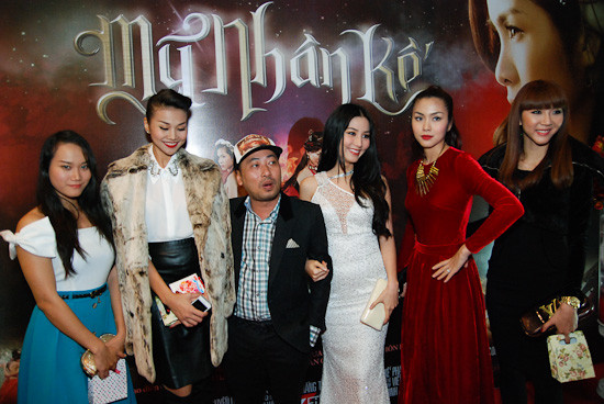 Tạo dáng uể oải... Tạo dáng uể oải...