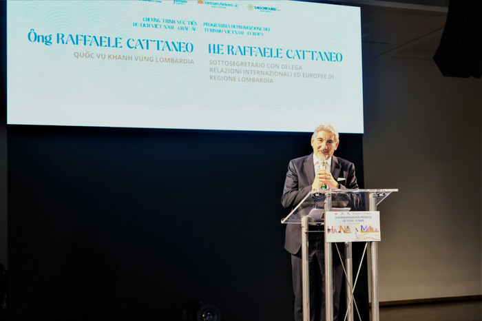 6. Ông Raffaele Cattaneo - Quốc vụ khanh vùng Lombardia, Italy phát biểu tại sự kiện.jpg