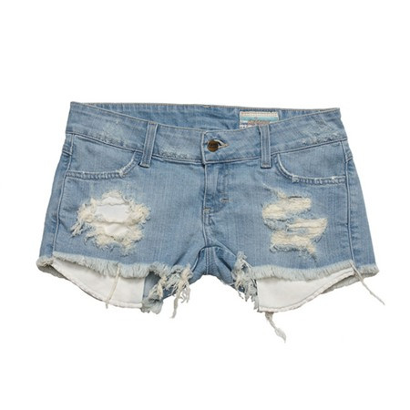 Quần shorts siêu ngắn.