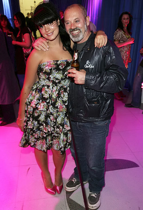 Hai cha con ngôi sao phim hài của nước Anh