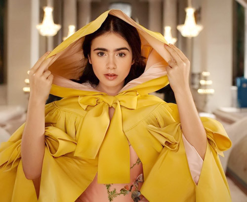 "Nàng Bạch Tuyết” Lily Collins của bộ phim Mirror Mirror