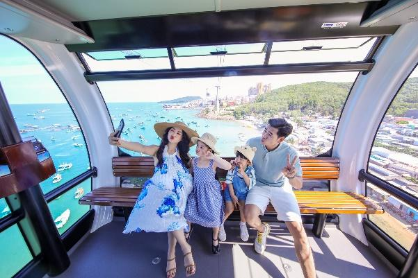 Trải nghiệm cáp treo 3 dây dài nhất thế giới. Trải nghiệm cáp treo 3 dây dài nhất thế giới.