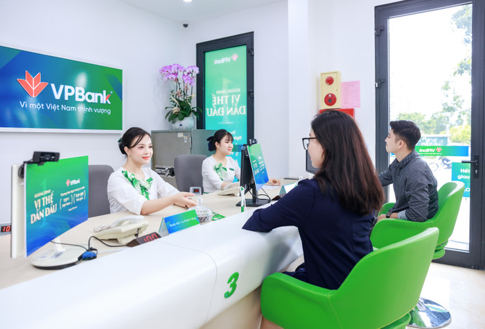 VPBank không ngừng nâng cao chất lượng dịch vụ VPBank không ngừng nâng cao chất lượng dịch vụ