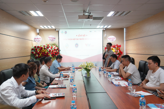 Ông Trần Hoàng Minh - Phó Tổng Giám đốc VTVlive Ông Trần Hoàng Minh - Phó Tổng Giám đốc VTVlive