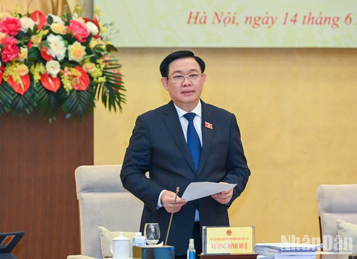 Chủ tịch Quốc hội Vương Đình Huệ phát biểu khai mạc phiên họp. (Ảnh: Duy Linh) Chủ tịch Quốc hội Vương Đình Huệ phát biểu khai mạc phiên họp. (Ảnh: Duy Linh)