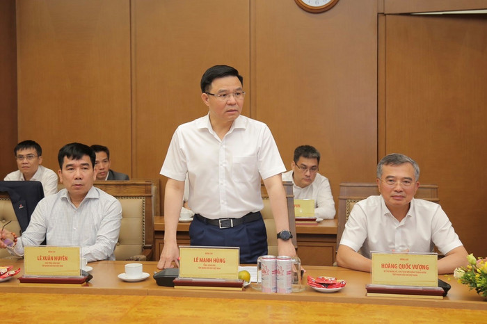 Ông Lê Mạnh Hùng - Tổng giám đốc Petrovietnam phát biểu tại Lễ ký Ông Lê Mạnh Hùng - Tổng giám đốc Petrovietnam phát biểu tại Lễ ký
