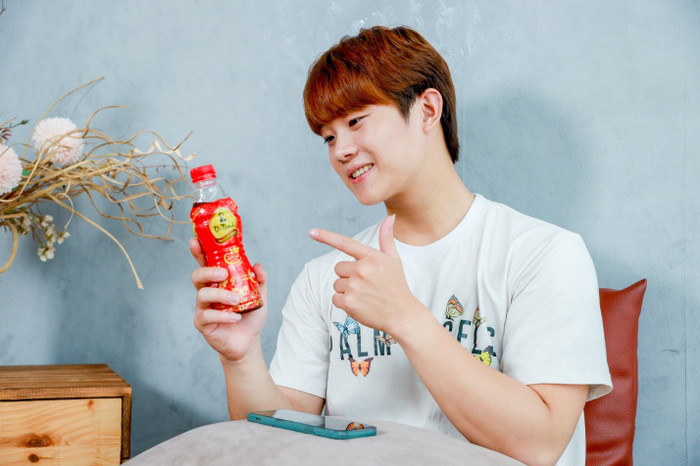 Nhiều sĩ tử chọn Trà thanh nhiệt Dr Thanh để thanh lọc làm mát cơ thể trong lúc ôn thi khi liên tục bị cúp điện.