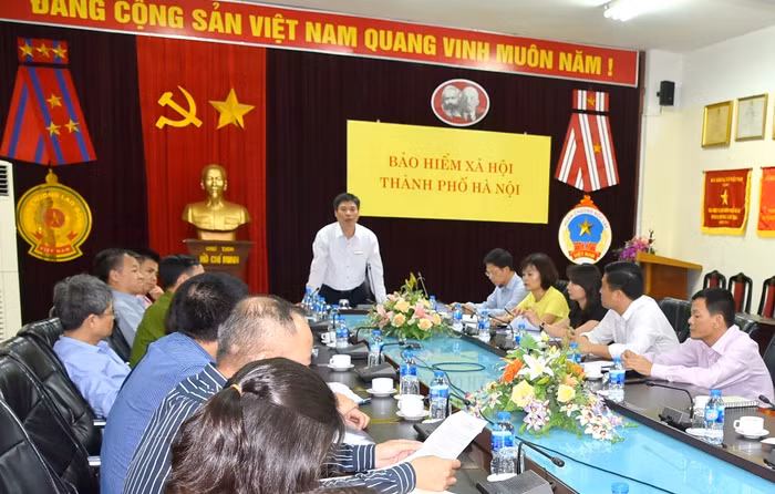 Ông Vũ Đức Thuật cho biết, trong các cuộc thanh tra tiếp tục tập trung vào việc thu thập hồ sơ, củng cố chứng cứ những đơn vị chây ì nộp bảo hiểm xã hội phục vụ khởi tố các đơn vị vi phạm Điều 216 Bộ luật Hình sự. Ông Vũ Đức Thuật cho biết, trong các cuộc thanh tra tiếp tục tập trung vào việc thu thập hồ sơ, củng cố chứng cứ những đơn vị chây ì nộp bảo hiểm xã hội phục vụ khởi tố các đơn vị vi phạm Điều 216 Bộ luật Hình sự.