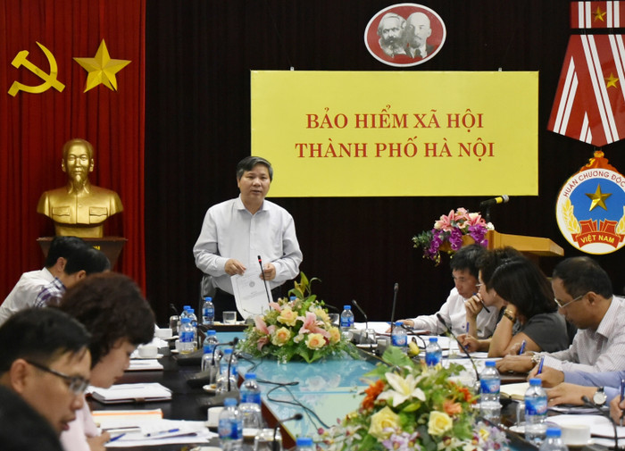 Giám đốc Bảo hiểm xã hội Hà Nội, ông Nguyễn Đức Hòa phát biểu chỉ đạo tại Hội nghị trực tuyến. Giám đốc Bảo hiểm xã hội Hà Nội, ông Nguyễn Đức Hòa phát biểu chỉ đạo tại Hội nghị trực tuyến.